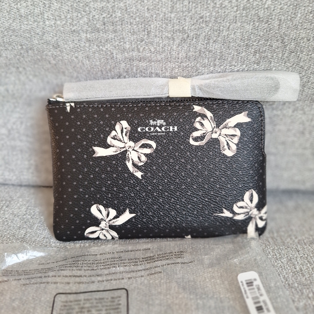 Coach Corner Zip Wristlet - CZ441 Black Printed Canvas w/Silver Bows - NWT